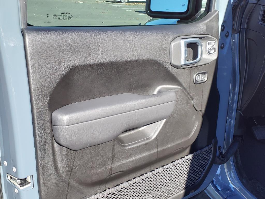 new 2025 Jeep Wrangler car, priced at $47,856