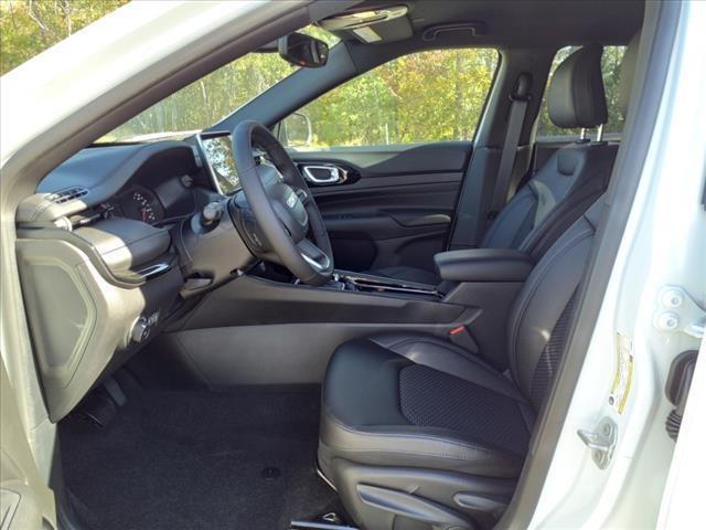 new 2025 Jeep Compass car, priced at $26,986