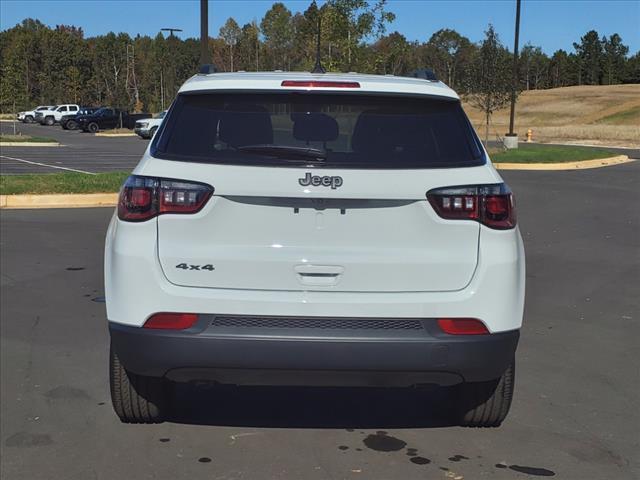 new 2025 Jeep Compass car, priced at $26,986