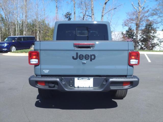 new 2025 Jeep Gladiator car, priced at $41,086