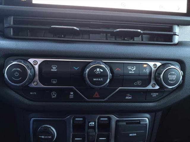 new 2025 Jeep Gladiator car, priced at $41,086