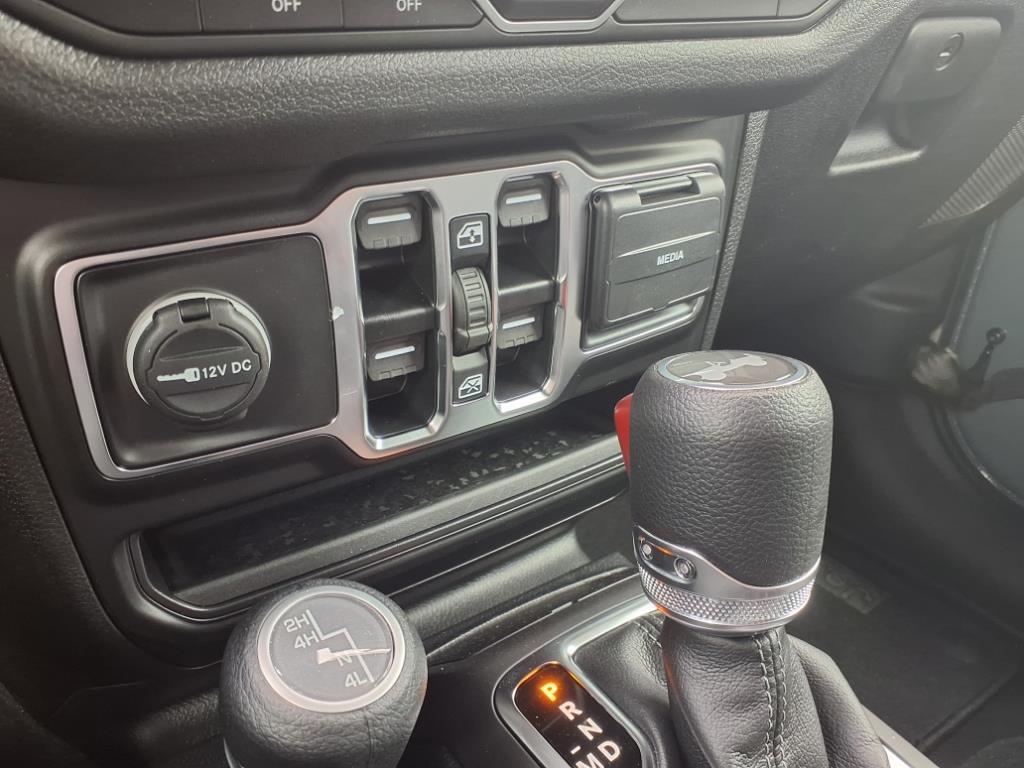 new 2025 Jeep Wrangler car, priced at $53,375