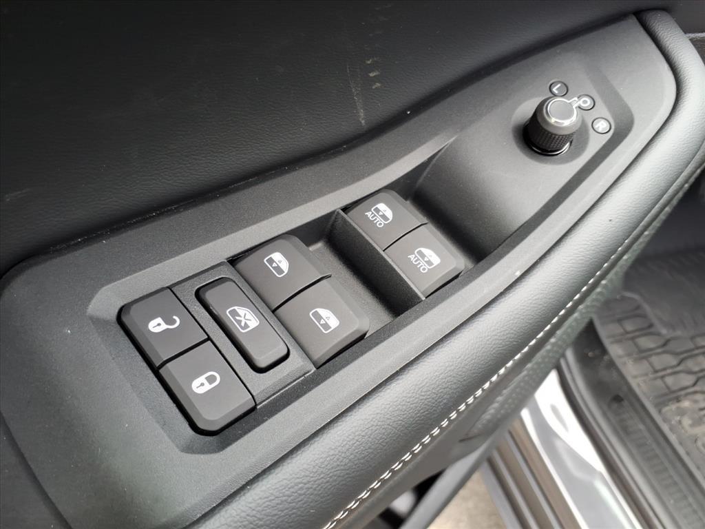 new 2025 Jeep Grand Cherokee L car, priced at $34,348