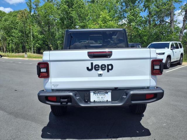 new 2025 Jeep Gladiator car, priced at $43,916
