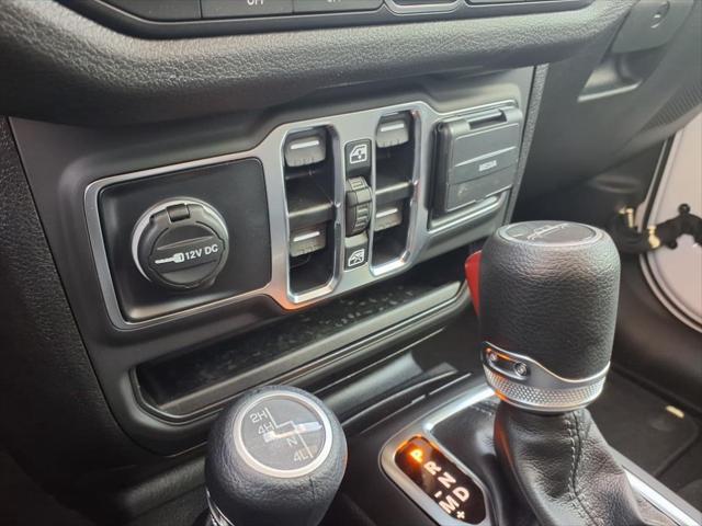 new 2025 Jeep Gladiator car, priced at $43,916