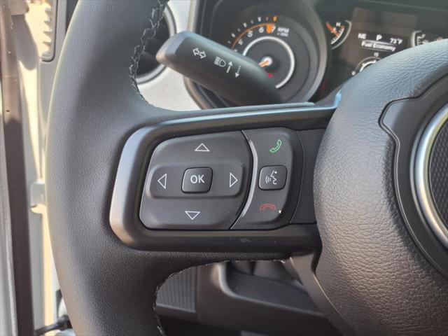 new 2025 Jeep Gladiator car, priced at $43,916