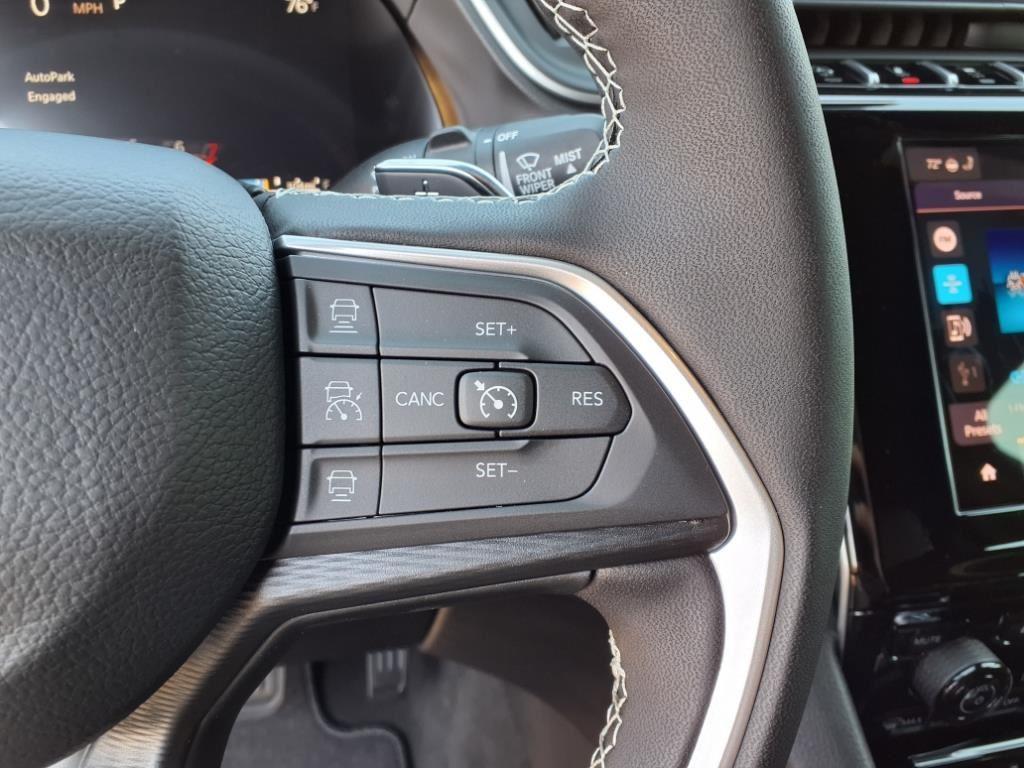 new 2024 Jeep Grand Cherokee car, priced at $46,580