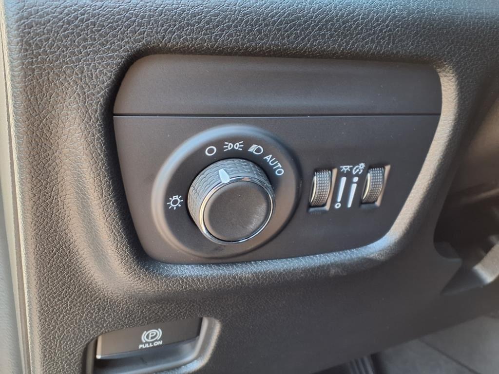 new 2024 Jeep Grand Cherokee car, priced at $46,580