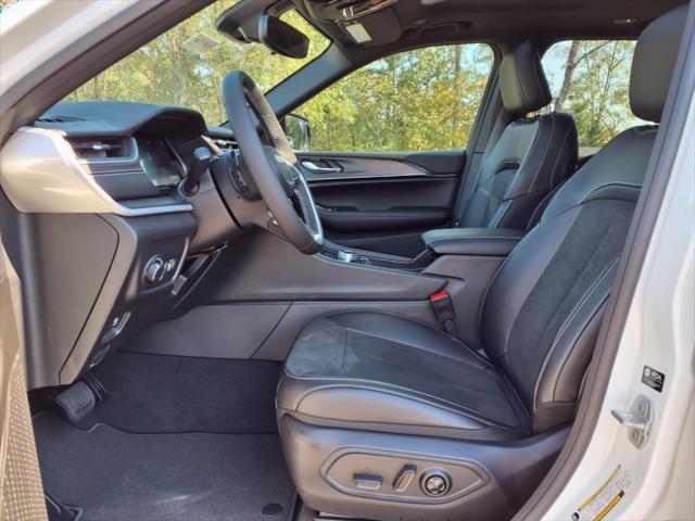 new 2024 Jeep Grand Cherokee car, priced at $46,580