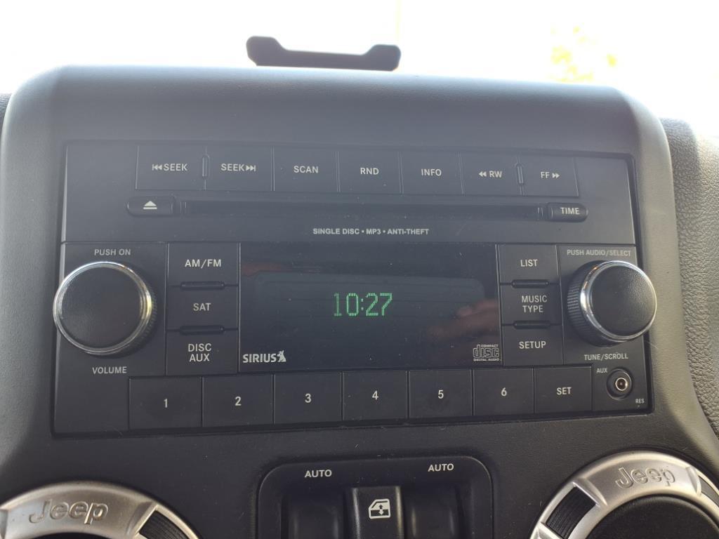 used 2015 Jeep Wrangler Unlimited car, priced at $17,000