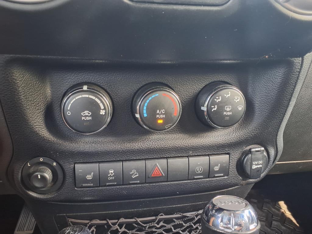used 2015 Jeep Wrangler Unlimited car, priced at $17,000