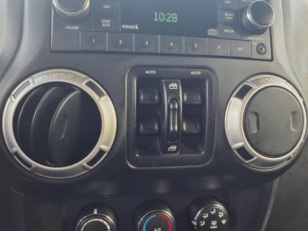used 2015 Jeep Wrangler Unlimited car, priced at $17,000