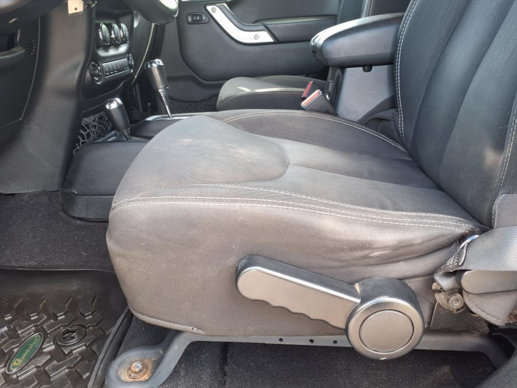 used 2015 Jeep Wrangler Unlimited car, priced at $17,000