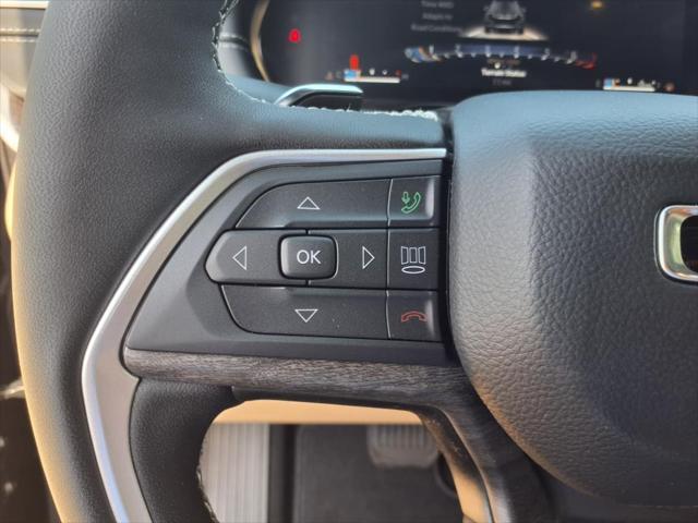 new 2025 Jeep Grand Cherokee car, priced at $49,183
