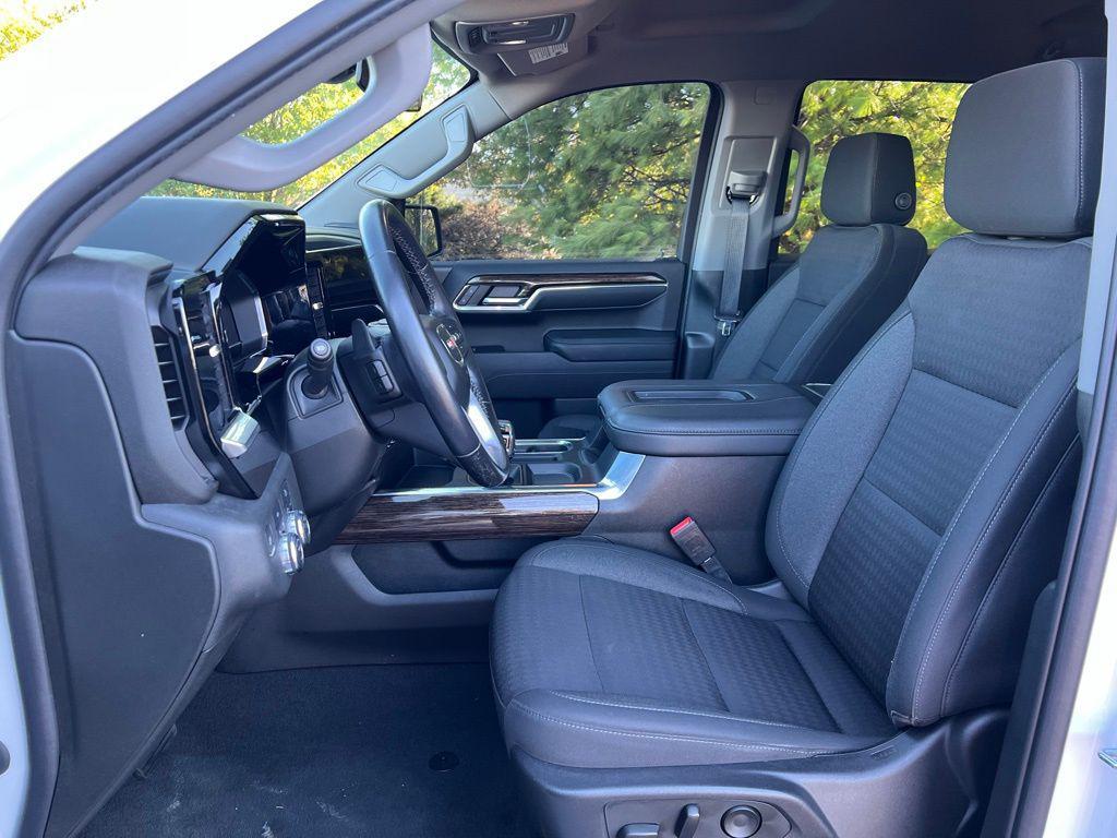 used 2022 GMC Sierra 1500 car, priced at $44,455