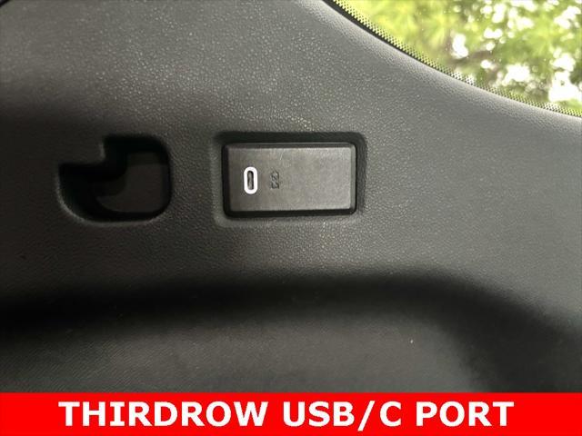 used 2022 GMC Yukon XL car, priced at $47,489