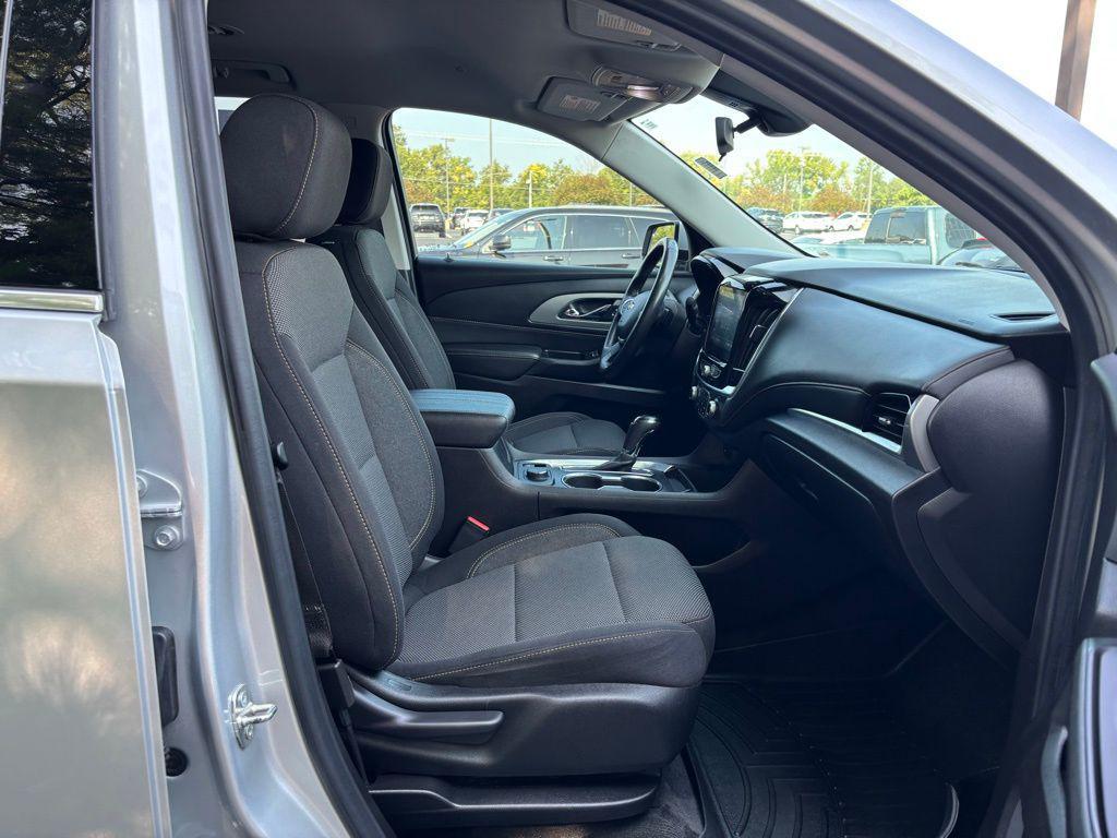 used 2020 Chevrolet Traverse car, priced at $18,962