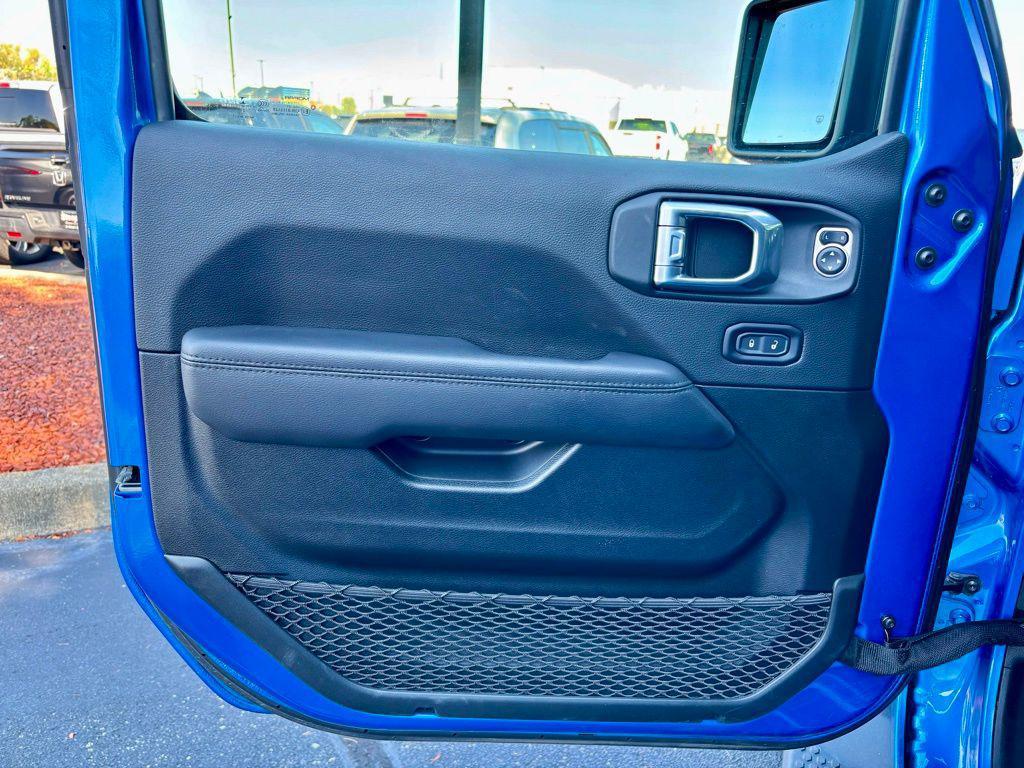 used 2021 Jeep Wrangler Unlimited car, priced at $33,255