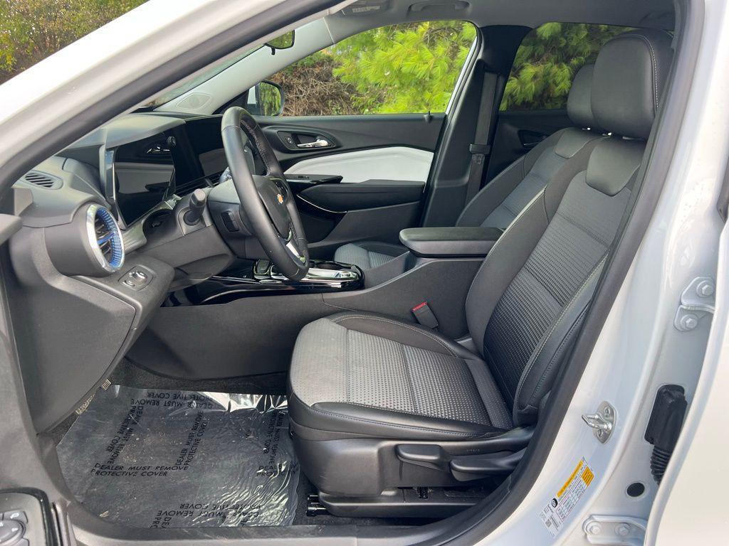 used 2024 Chevrolet Trax car, priced at $21,959