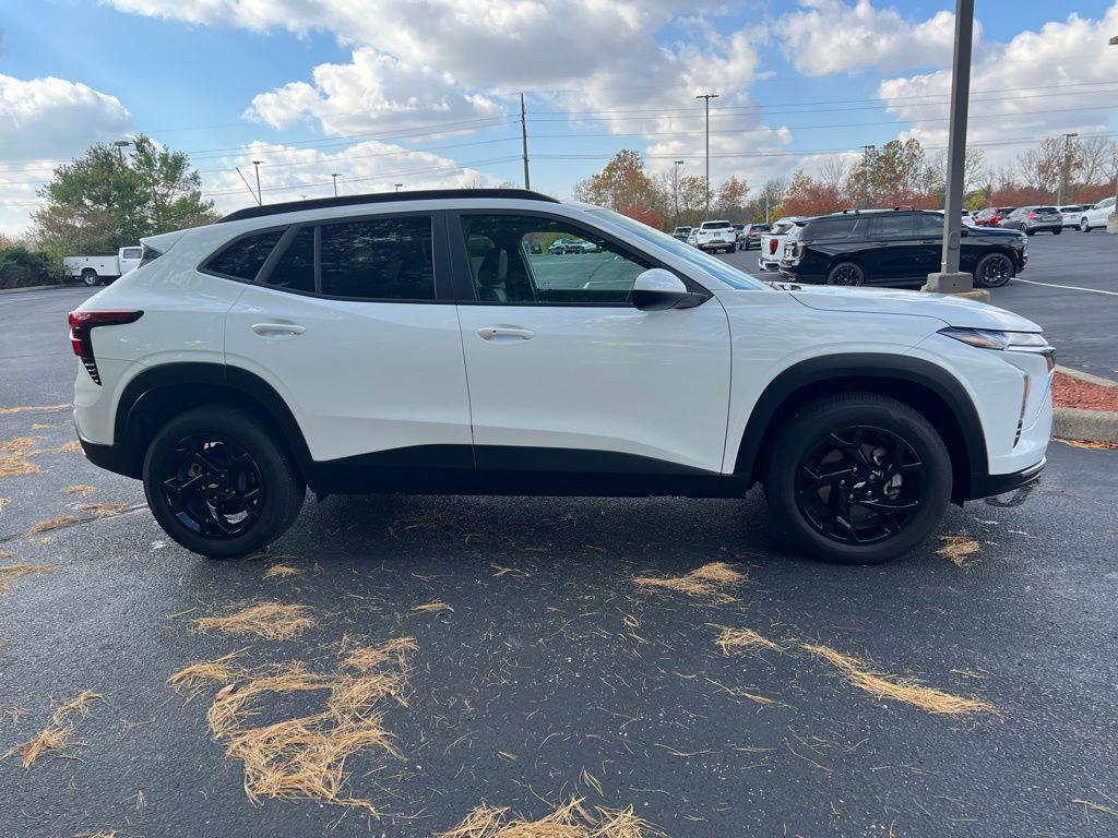 used 2024 Chevrolet Trax car, priced at $21,959