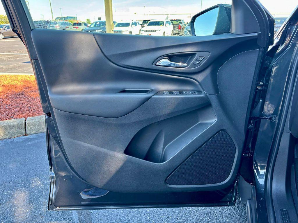 used 2023 Chevrolet Equinox car, priced at $22,876