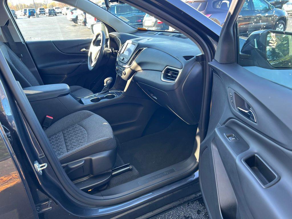 used 2022 Chevrolet Equinox car, priced at $21,467