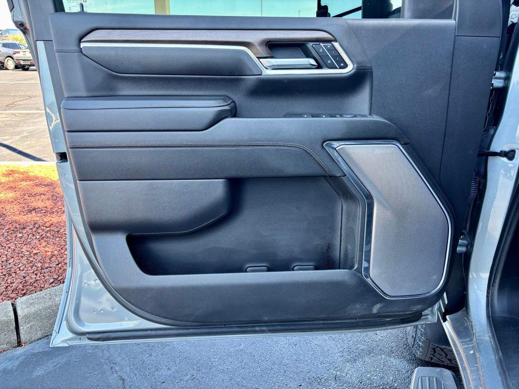 used 2024 Chevrolet Silverado 2500 car, priced at $61,631