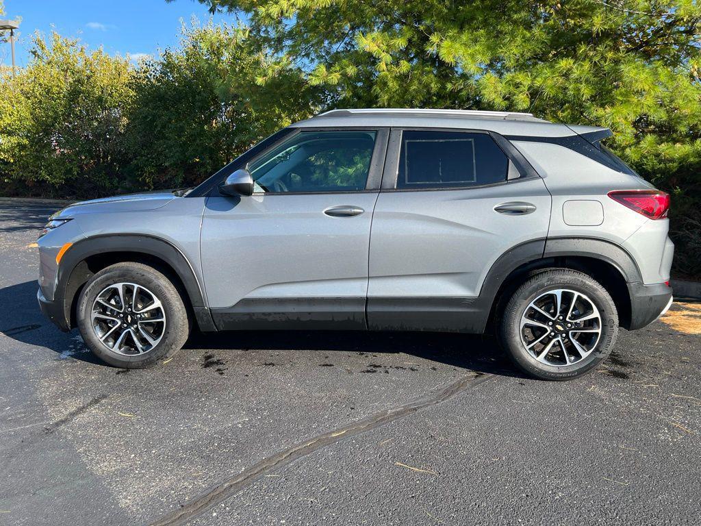 used 2024 Chevrolet TrailBlazer car, priced at $23,354