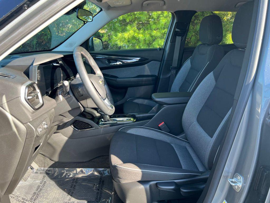 used 2024 Chevrolet TrailBlazer car, priced at $23,354