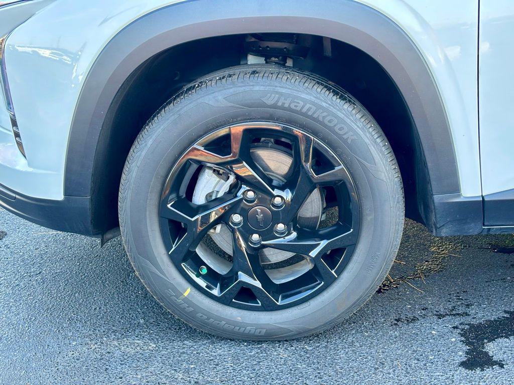 used 2024 Chevrolet Trax car, priced at $20,183