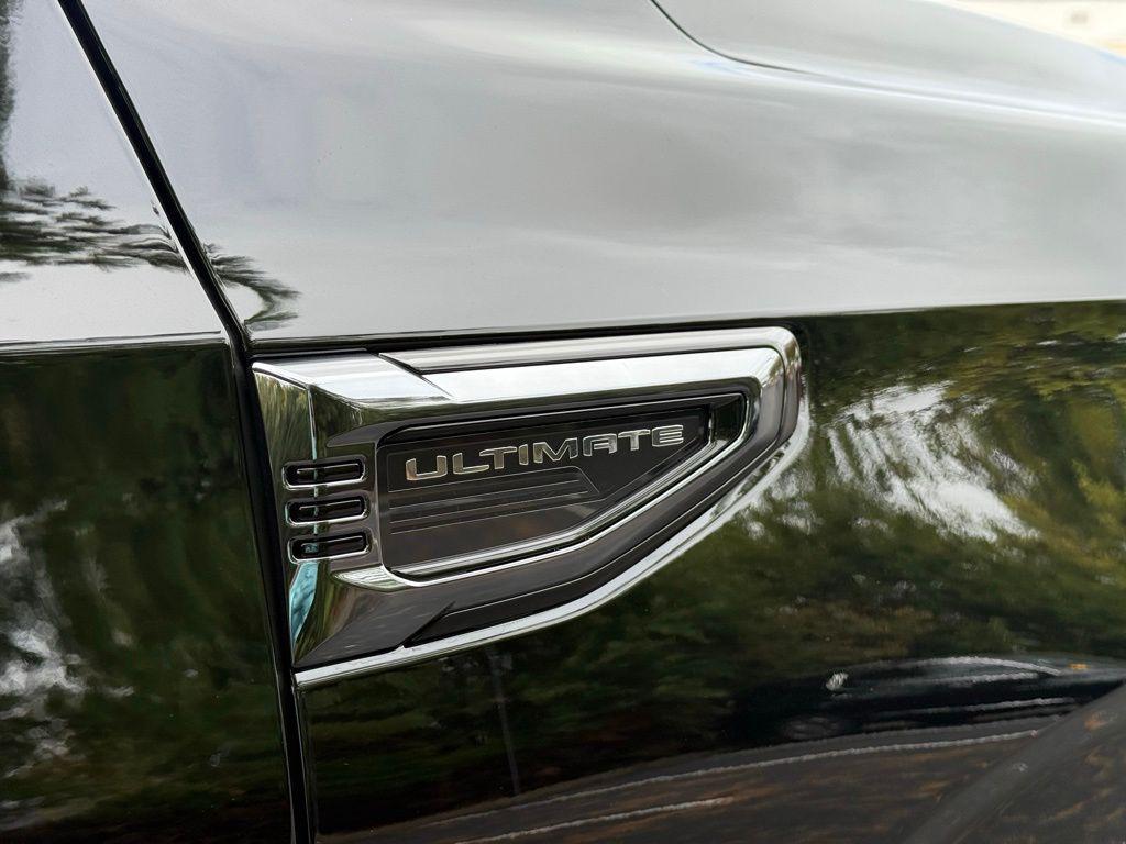 new 2025 GMC Yukon XL car, priced at $101,499