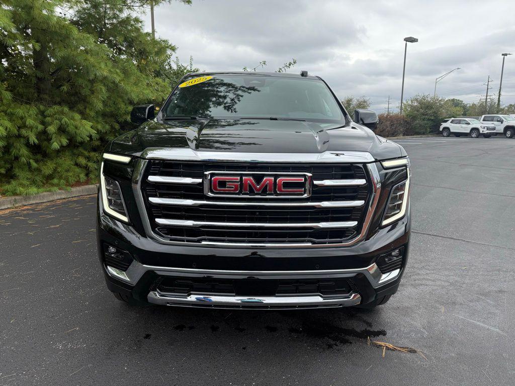 new 2025 GMC Yukon XL car, priced at $73,729