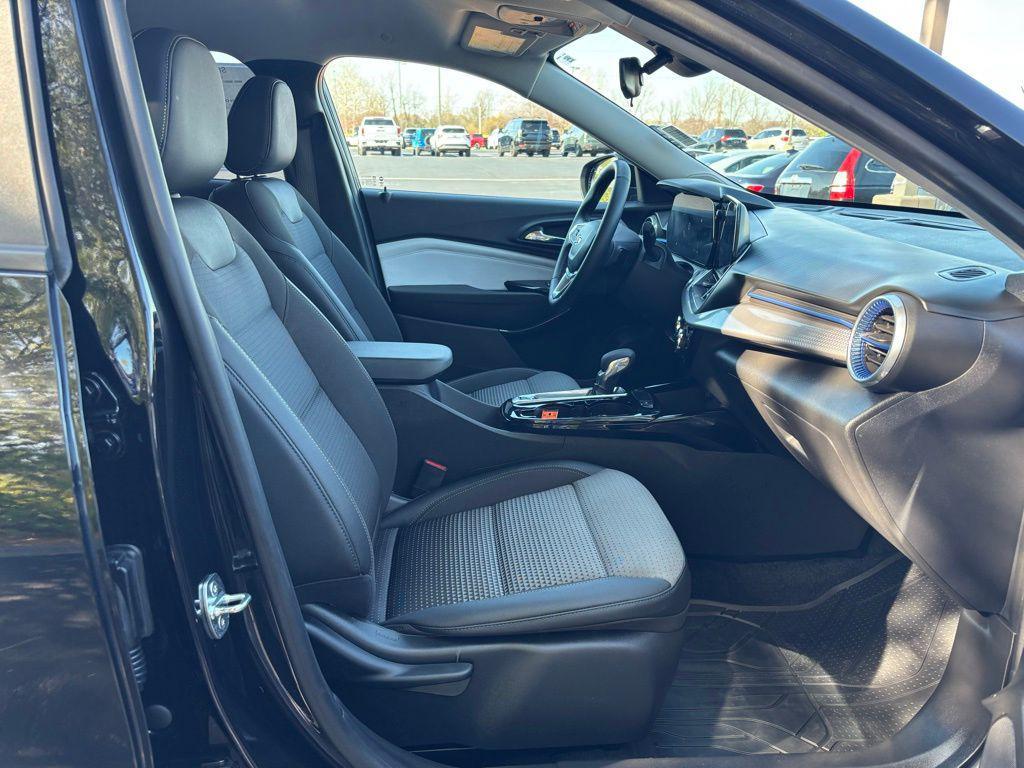 used 2024 Chevrolet Trax car, priced at $22,671