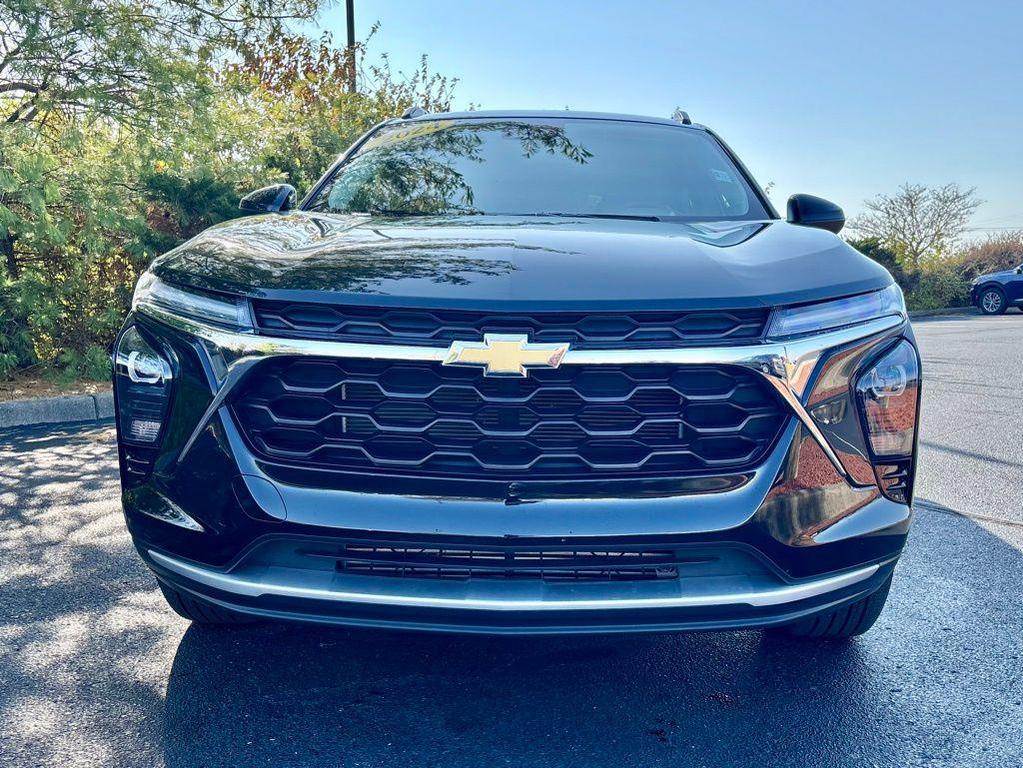 used 2024 Chevrolet Trax car, priced at $22,671