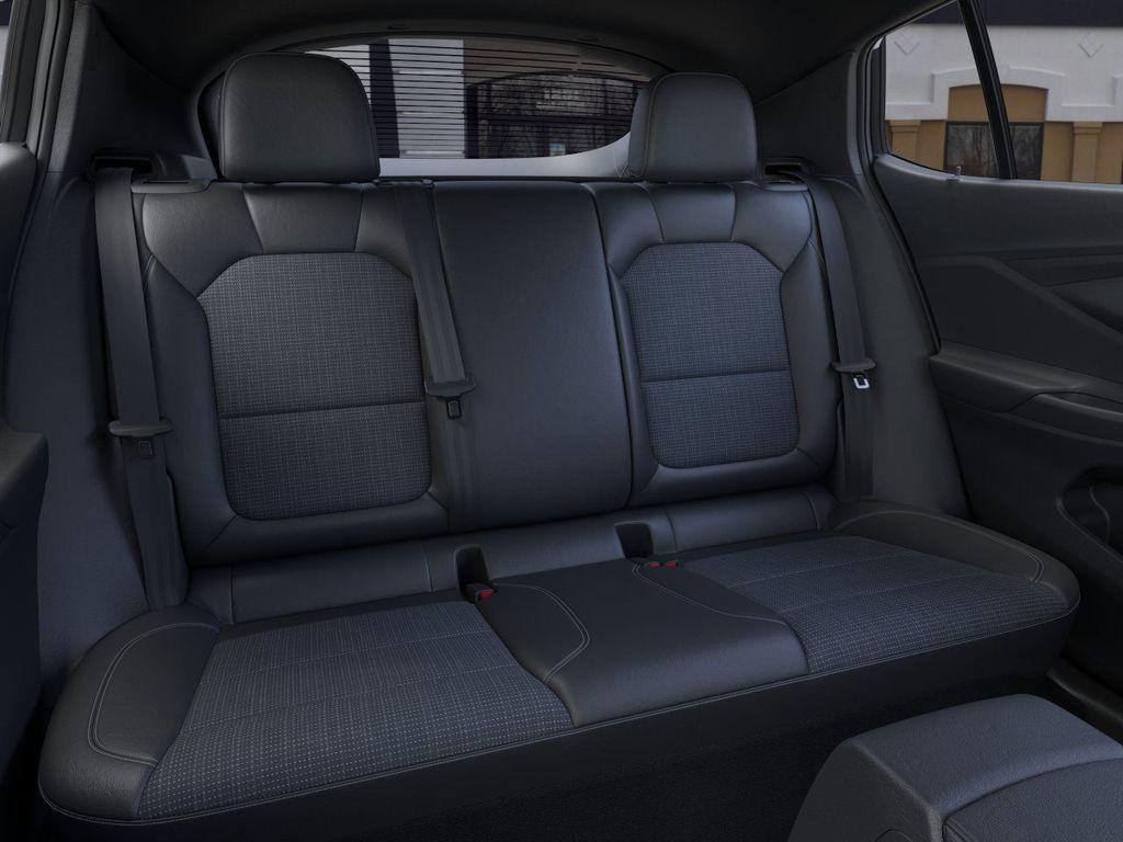 new 2025 Buick Envista car, priced at $24,920