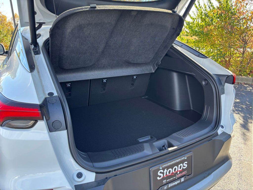 new 2025 Buick Envista car, priced at $24,420