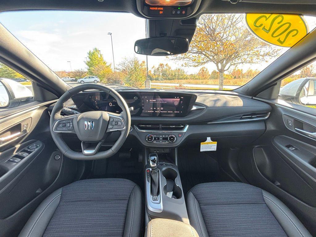new 2025 Buick Envista car, priced at $24,380