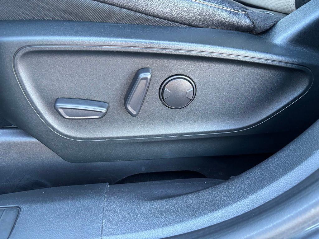 used 2022 Ford Escape car, priced at $16,421
