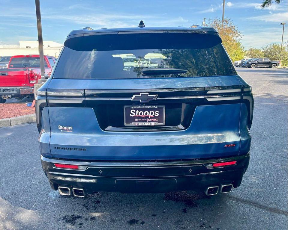 used 2024 Chevrolet Traverse car, priced at $44,725