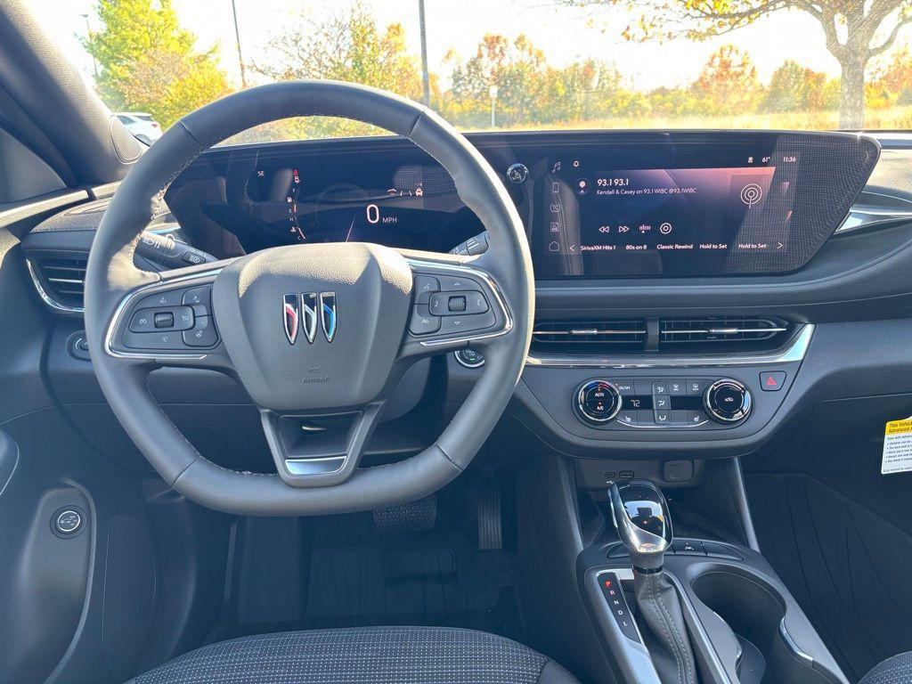 new 2025 Buick Envista car, priced at $24,420
