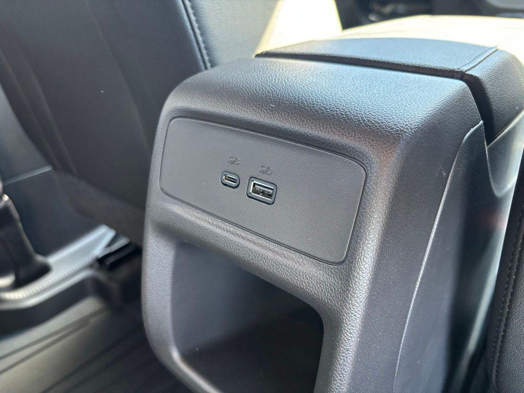 new 2025 Buick Envista car, priced at $24,420