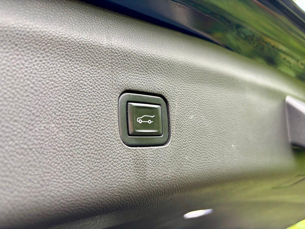 used 2023 Buick Enclave car, priced at $30,237