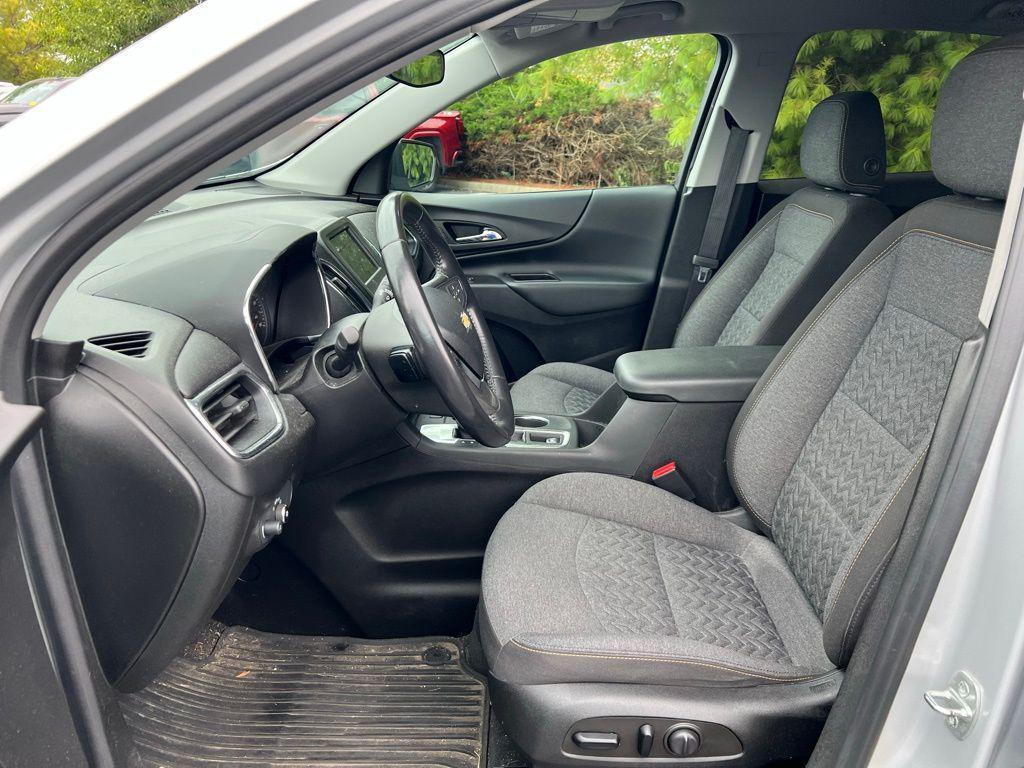 used 2022 Chevrolet Equinox car, priced at $20,266