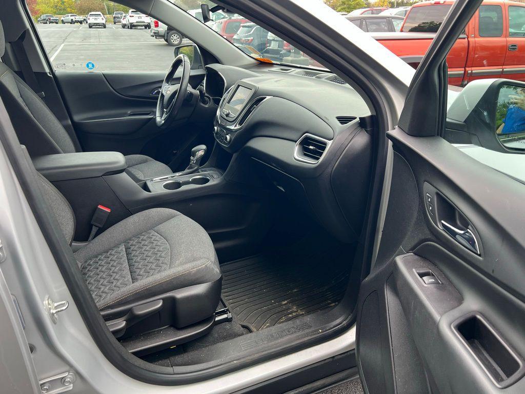 used 2022 Chevrolet Equinox car, priced at $20,266