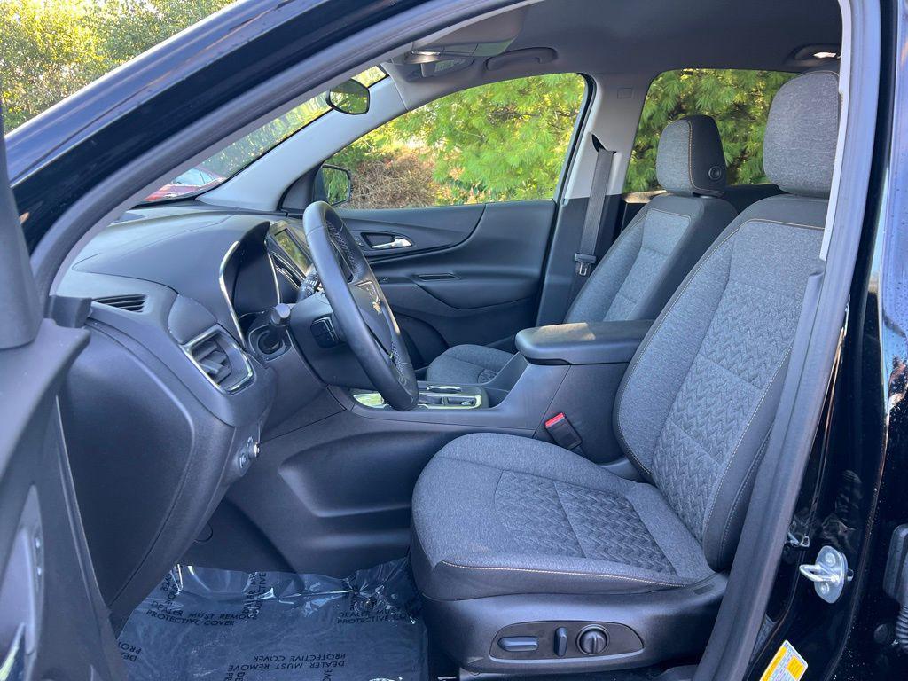 used 2023 Chevrolet Equinox car, priced at $21,462