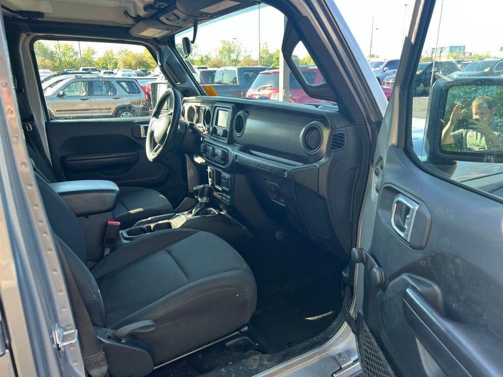 used 2018 Jeep Wrangler Unlimited car, priced at $20,321