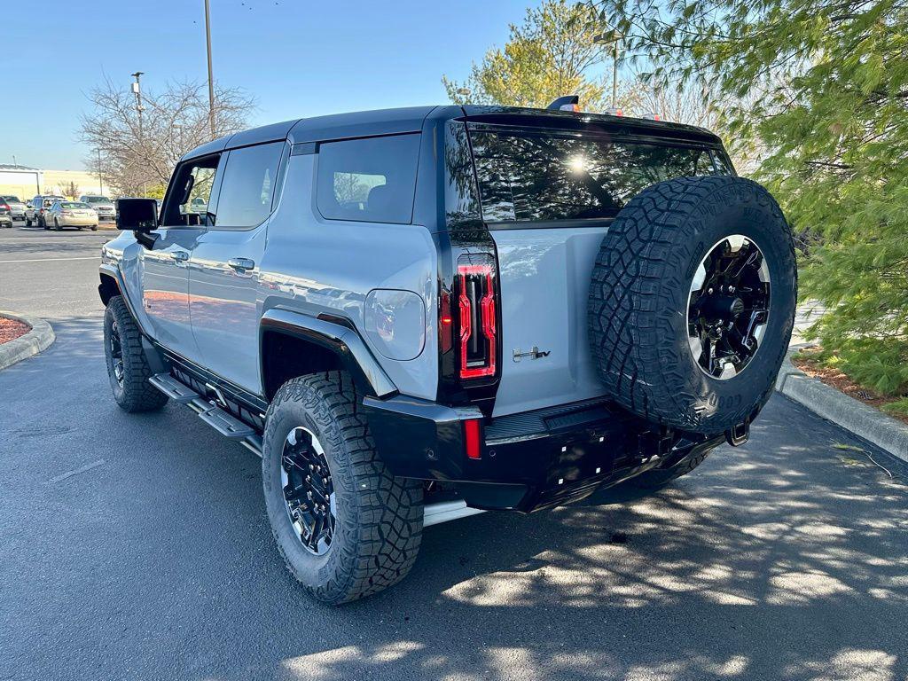 new 2025 GMC HUMMER EV SUV car, priced at $104,324