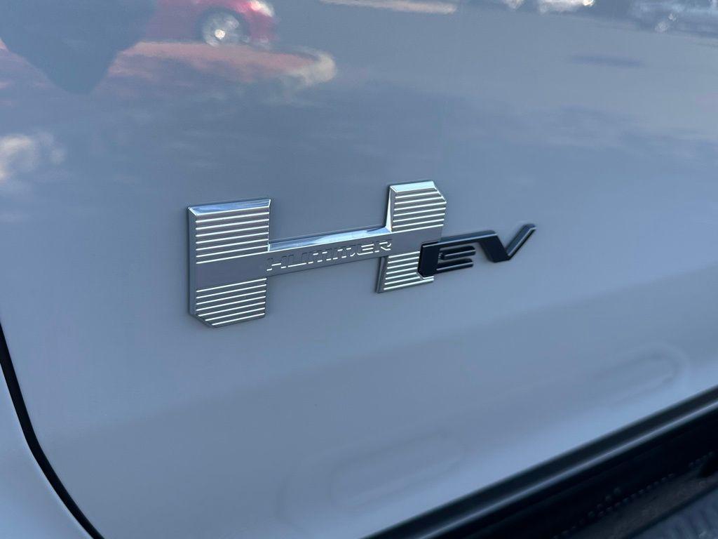 new 2025 GMC HUMMER EV SUV car, priced at $104,324
