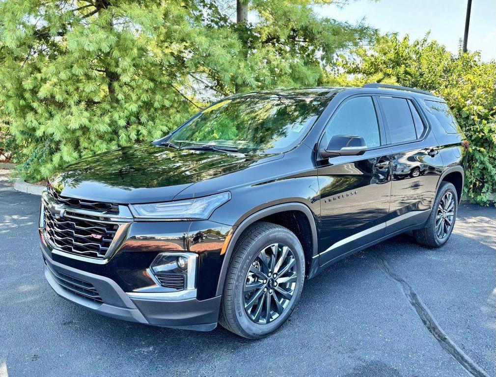 used 2023 Chevrolet Traverse car, priced at $37,690