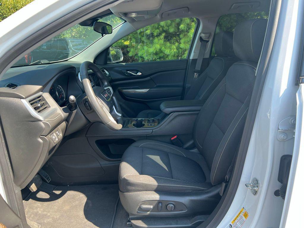 used 2023 GMC Acadia car, priced at $29,596